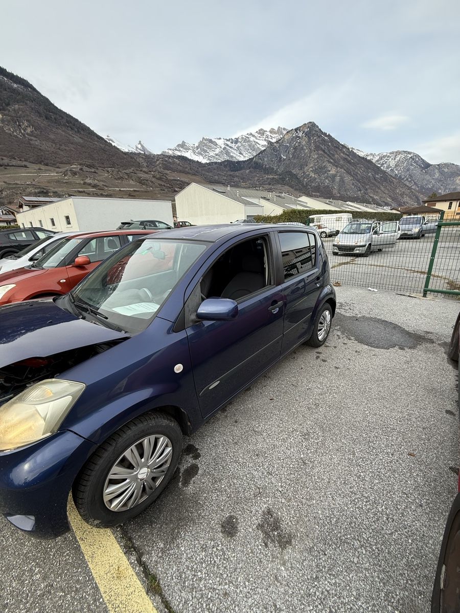 Daihatsu Automobili: Daihatsu Sirion – Usato da Sion venduto da inf_hh5q 8