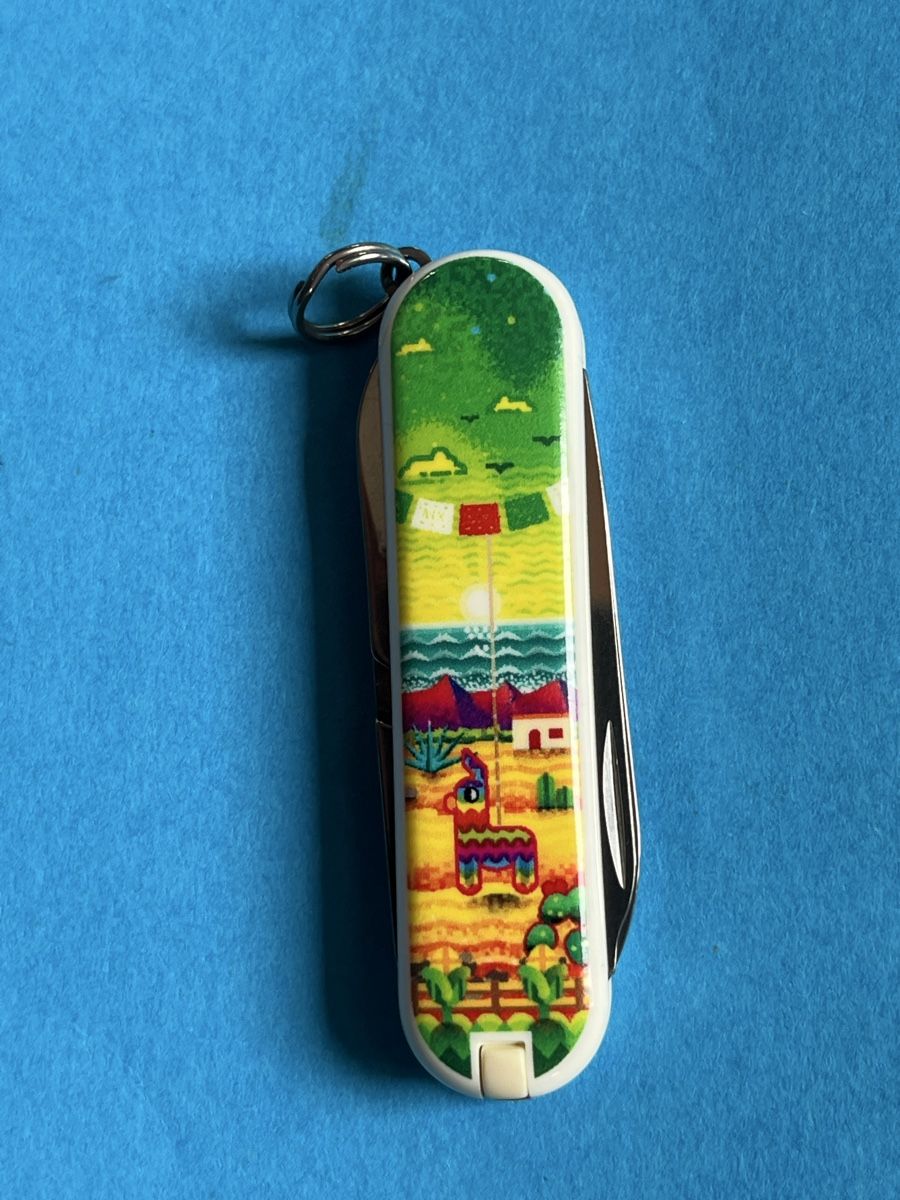 Victorinox Couteaux de poche: Victorinox Classic – Neuf (Voir description) à Trimstein par Zenzi73 1