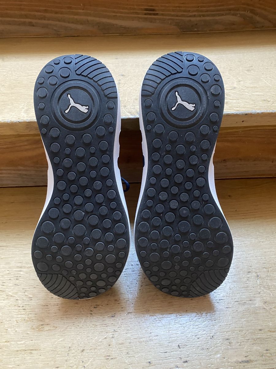 Puma Scarpe per ragazzi: Puma Schuhe dunkelblau Grösse 41 neuwertig – Nuovo (secondo la descrizione) da Liestal venduto da gze_9zhh 3
