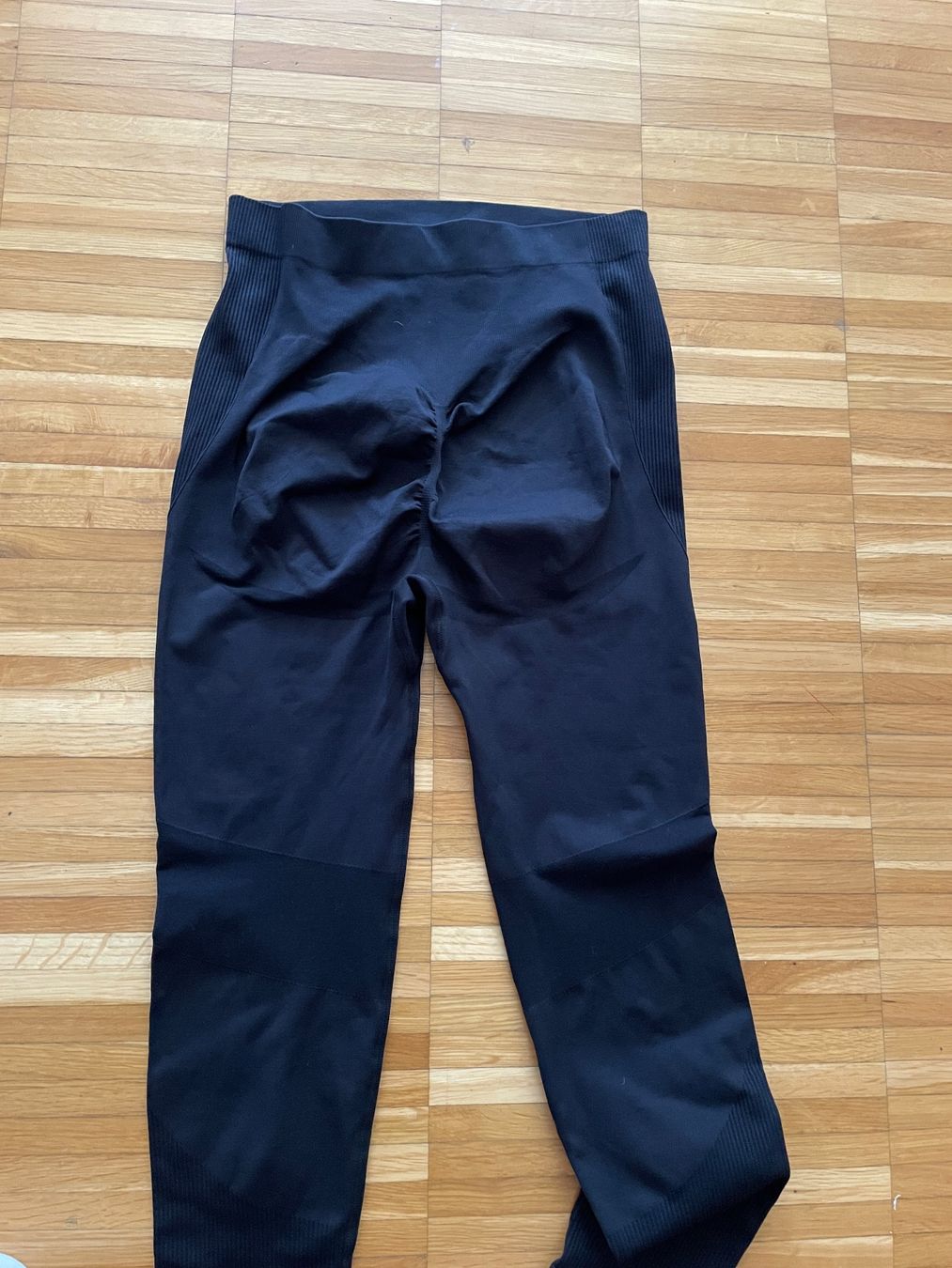 Leggings: Leggins - schwarz - Sport - Gr. L – Usato da Neftenbach venduto da Justine76 1