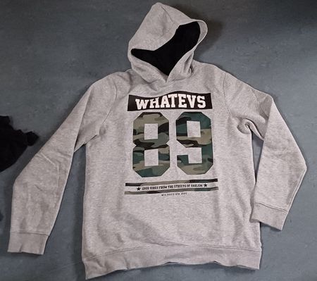 Pullover grau Gr. 182