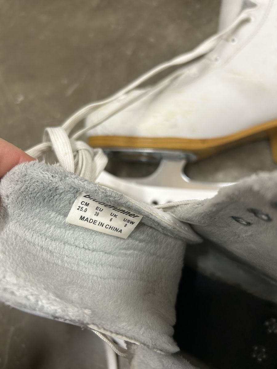 Pattini da ghiaccio: Schlittschuhe – Usato da Luzern venduto da Juhui06 4