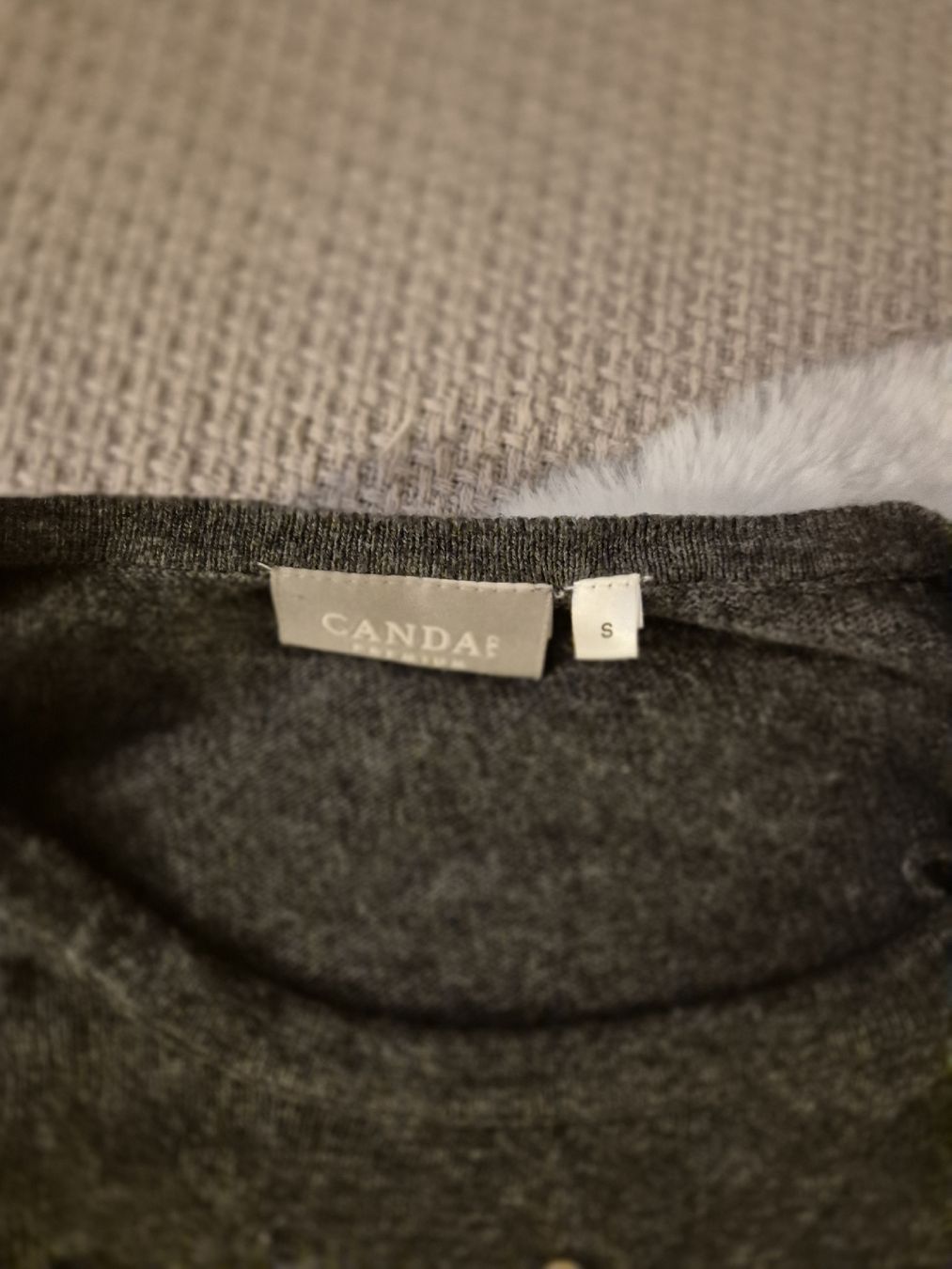 Pullover & Sweatshirts: Canda Pullover, Gr. S, grau mit Perlen – Gebraucht aus Romanshorn von Enilec02 1
