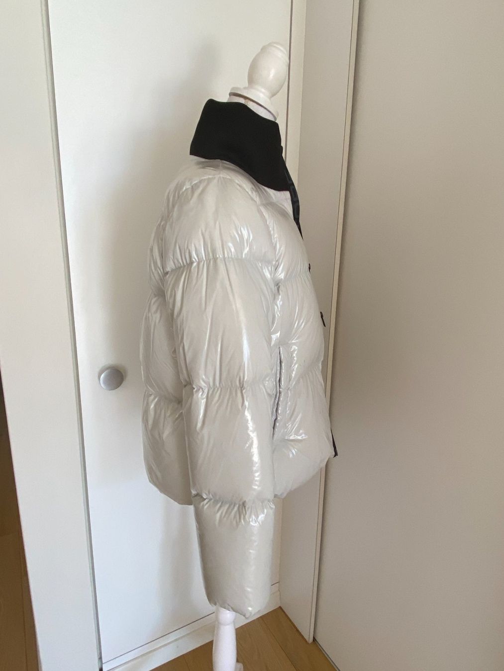 Jacken: UPTOBE: Winterjacke, weiss, NP CHF 255 – Gebraucht aus Gunten von divertimenti 5
