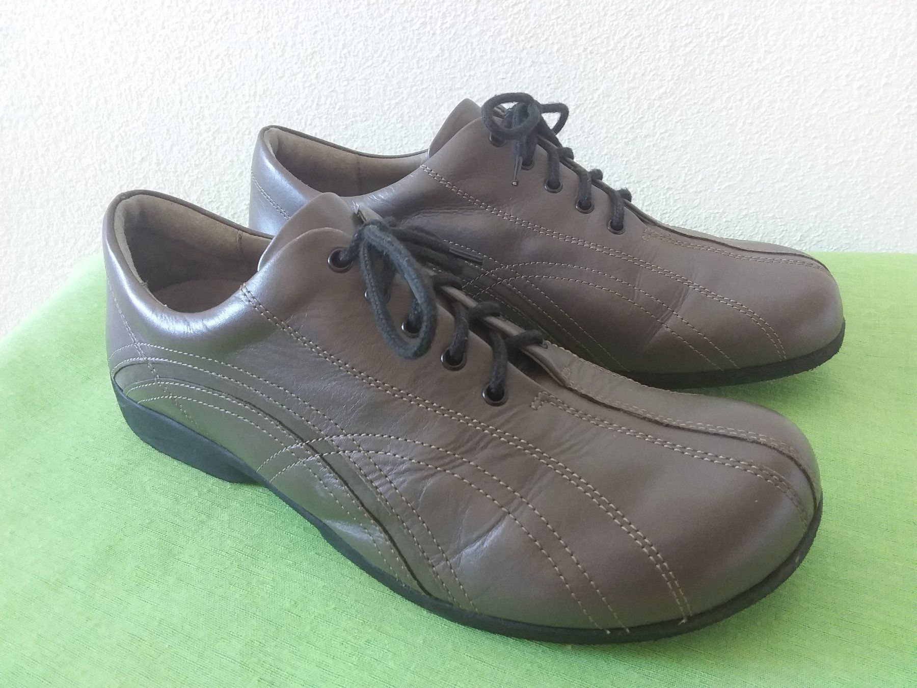 Helvesko Scarpe da donna: HELVESKO Schnürschuh Gr 40 – Usato da Uitikon Waldegg venduto da Risibisi7 3