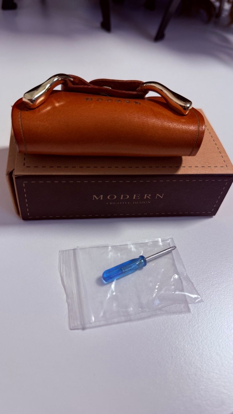 Portachiavi: Moderner Schlüsselorganizer Echtem Leder - Smart Key Wallet – Nuovo e nell'imballaggio originale da Zürich venduto da dum_x5xn 7