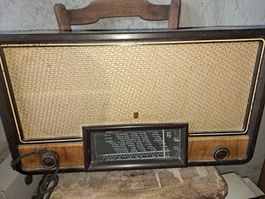 Vecchia radio