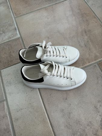 Alexander McQueen Oversized Sneakers 38