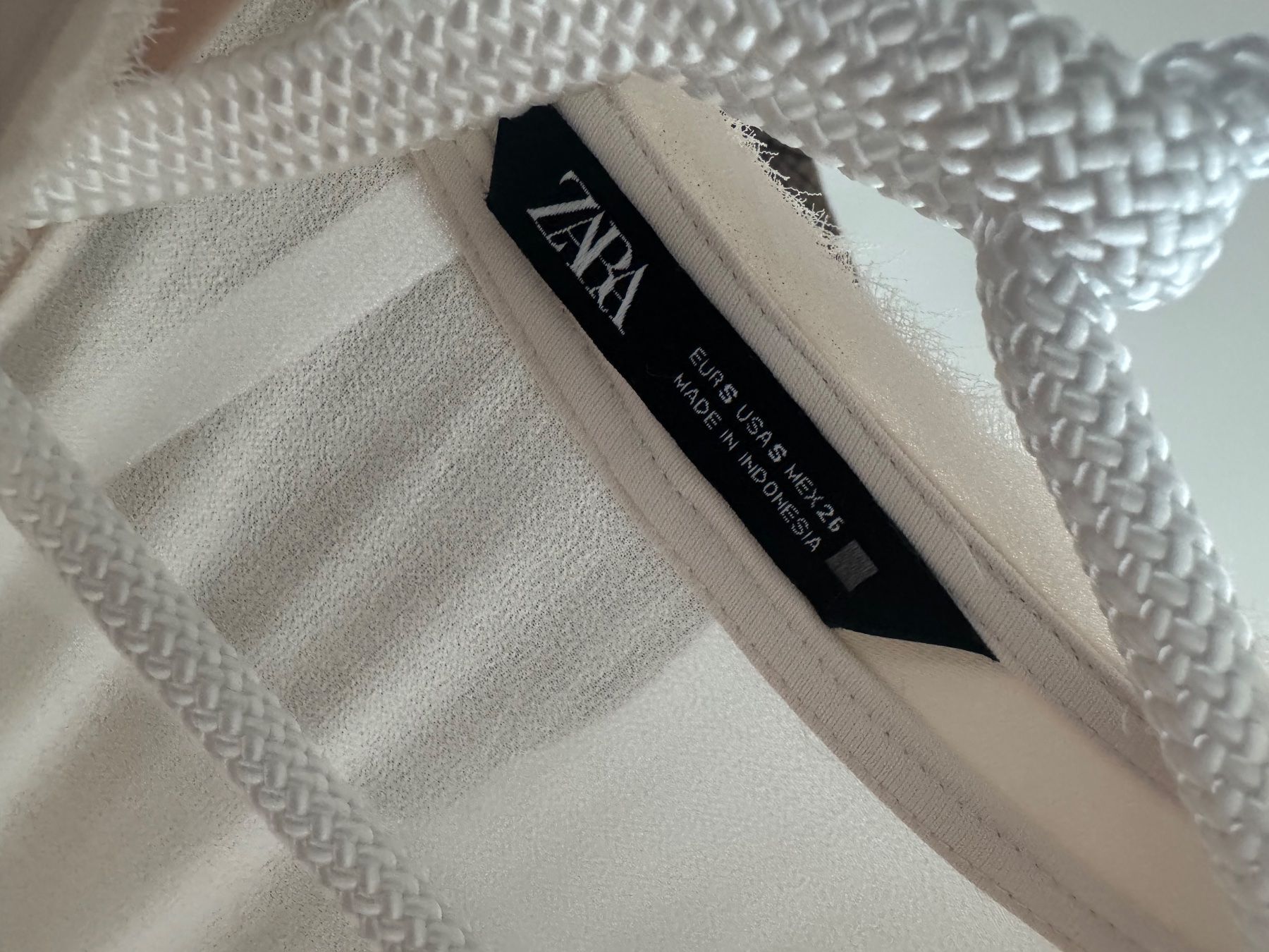 Zara Kleider: Sommerkleid Zara GR S – Gebraucht aus Glattpark(Opfikon) von genevoise 3
