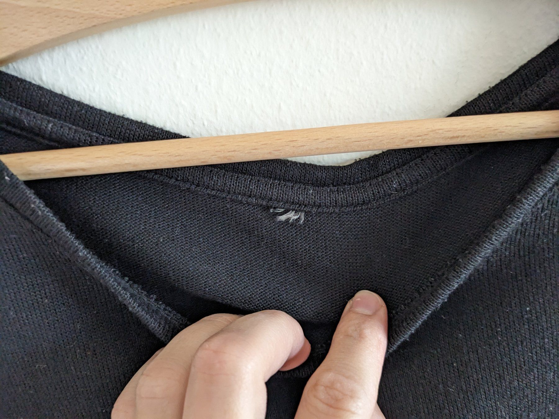 Pullover & Sweatshirts: Schwarzer Pullover von Chicoree, S – Gebraucht aus Basel von labaffe01 4