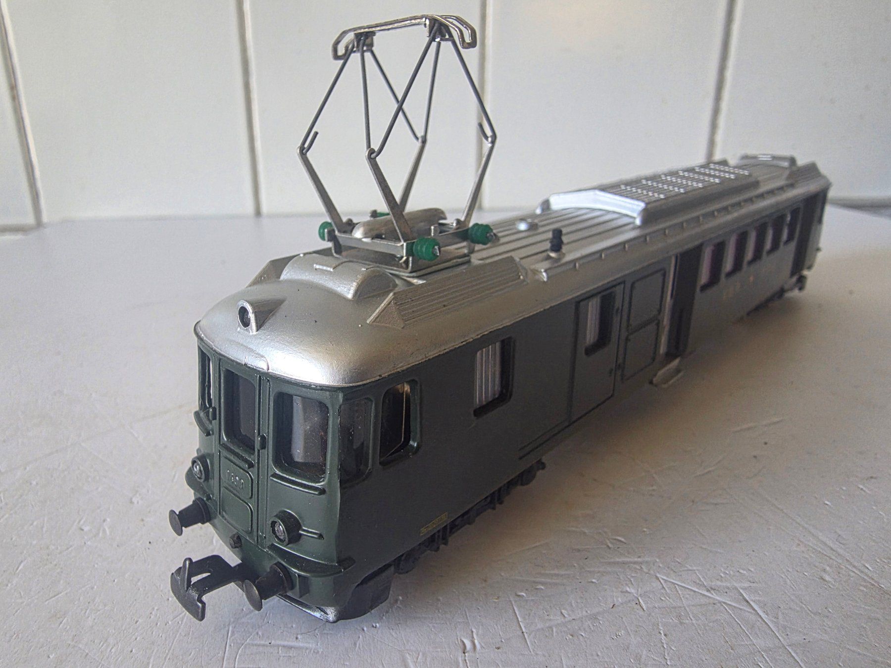 Hag Modellini di ferrovie: SBB Triebwagen RBe 4/4, Lok-Nr. 1408, GS = – Nuovo (secondo la descrizione) da Seuzach venduto da Loeckeli01