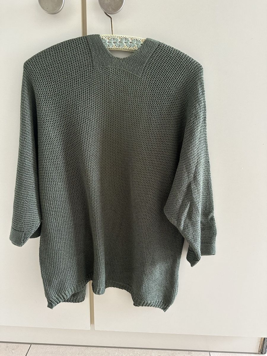 Giacche: Neue Olivgrüne Strickjacke Grösse One – Nuovo (secondo la descrizione) da Langnau aA venduto da Camelia14 4