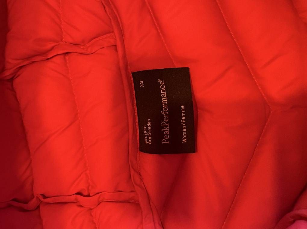 Giacche: Peak Performance Daunenjacke Grösse XS – Usato da Uttigen venduto da extreme08 2