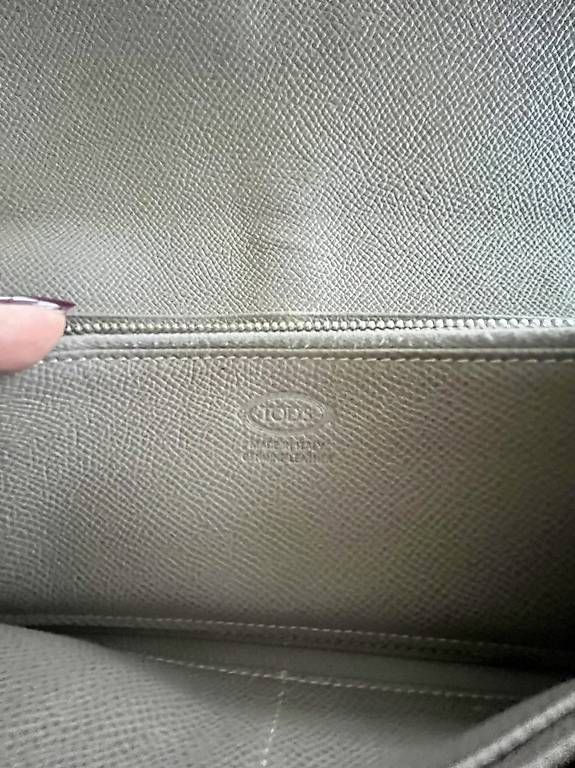 Tod'S Portamonete: TOD'S Portemonnaie – Usato da Basel venduto da car_mz8n 4