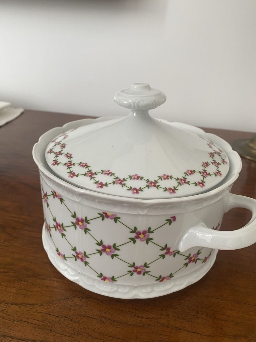 Tutte le decorazioni: Mitterteich Bavaria Keksdose Blumendekor. – Usato da Buochs venduto da Chreschte2 5