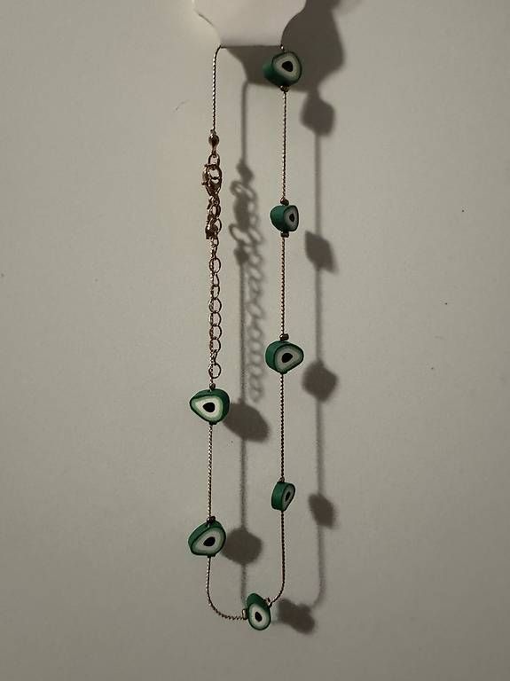 Colliers: Collana con avocadi – D'occasion à Maggia par Violettra