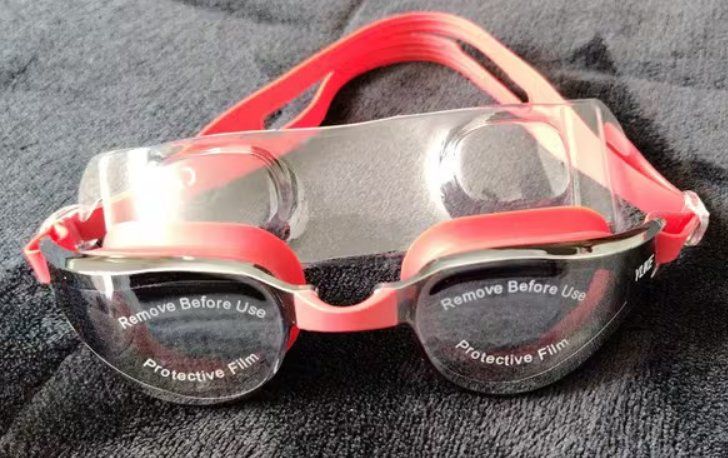 Lunettes & Verres: 2x Schwimmbrille Antibeschlag Sportix Silver – Neuf avec emballage d'origine à Bremblens par SHOPSPORT 1