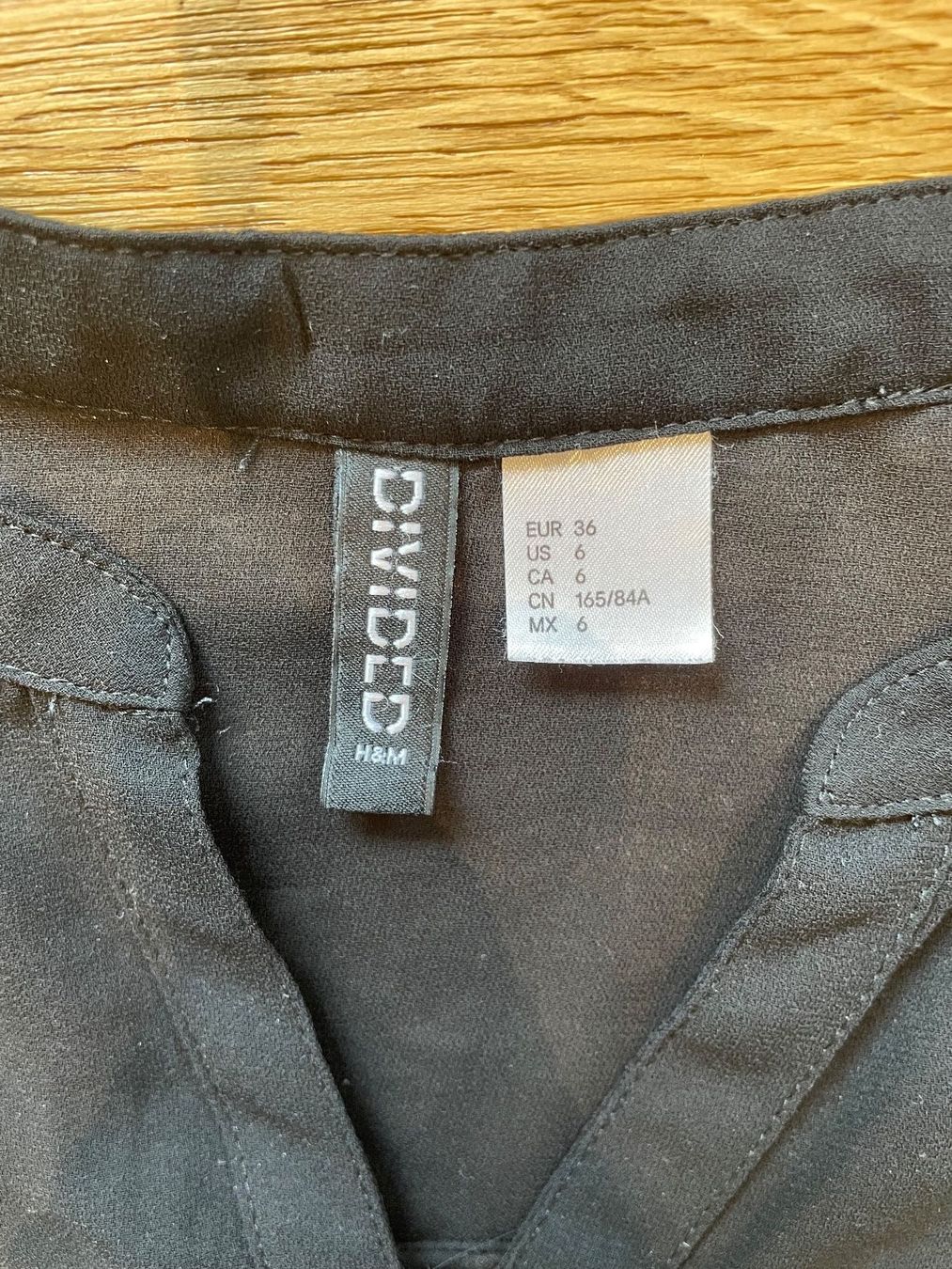 H&M Chemisiers: Bluse schwarz H&M – D'occasion à Neunkirch par autoscooter57 6