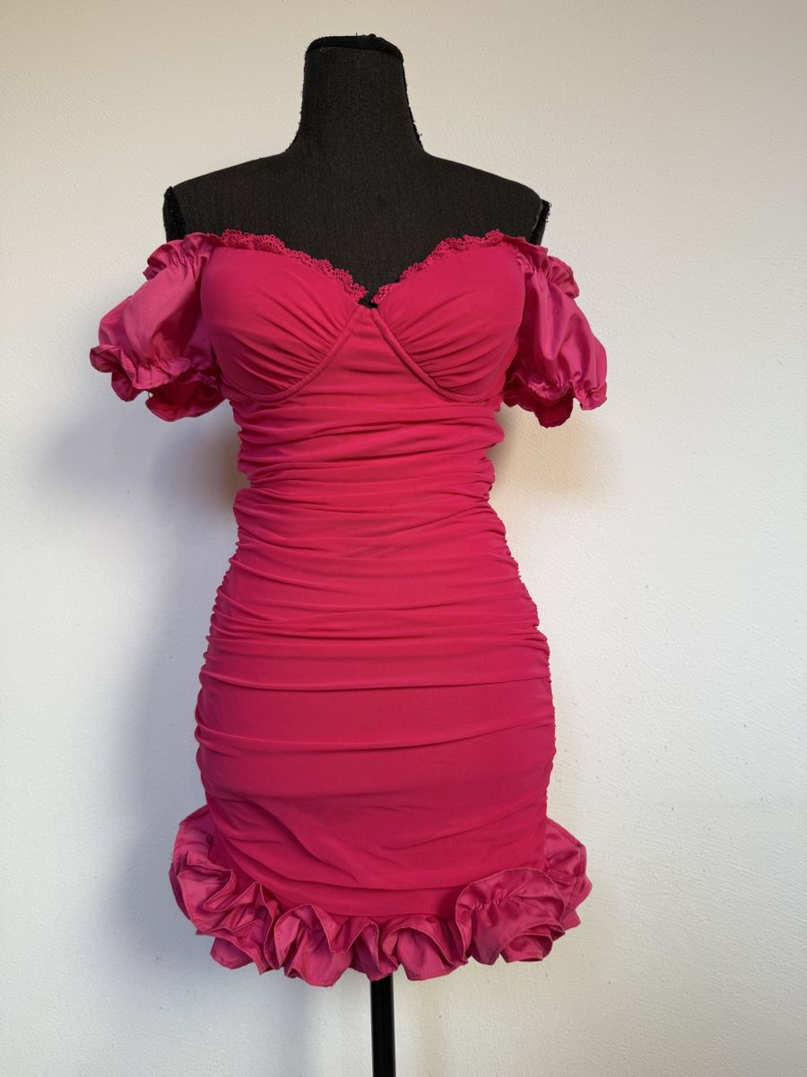 Shein Vestiti: Boho Minikleid mit Rüschen – Nuovo (secondo la descrizione) da Sigriswil venduto da ck56 1
