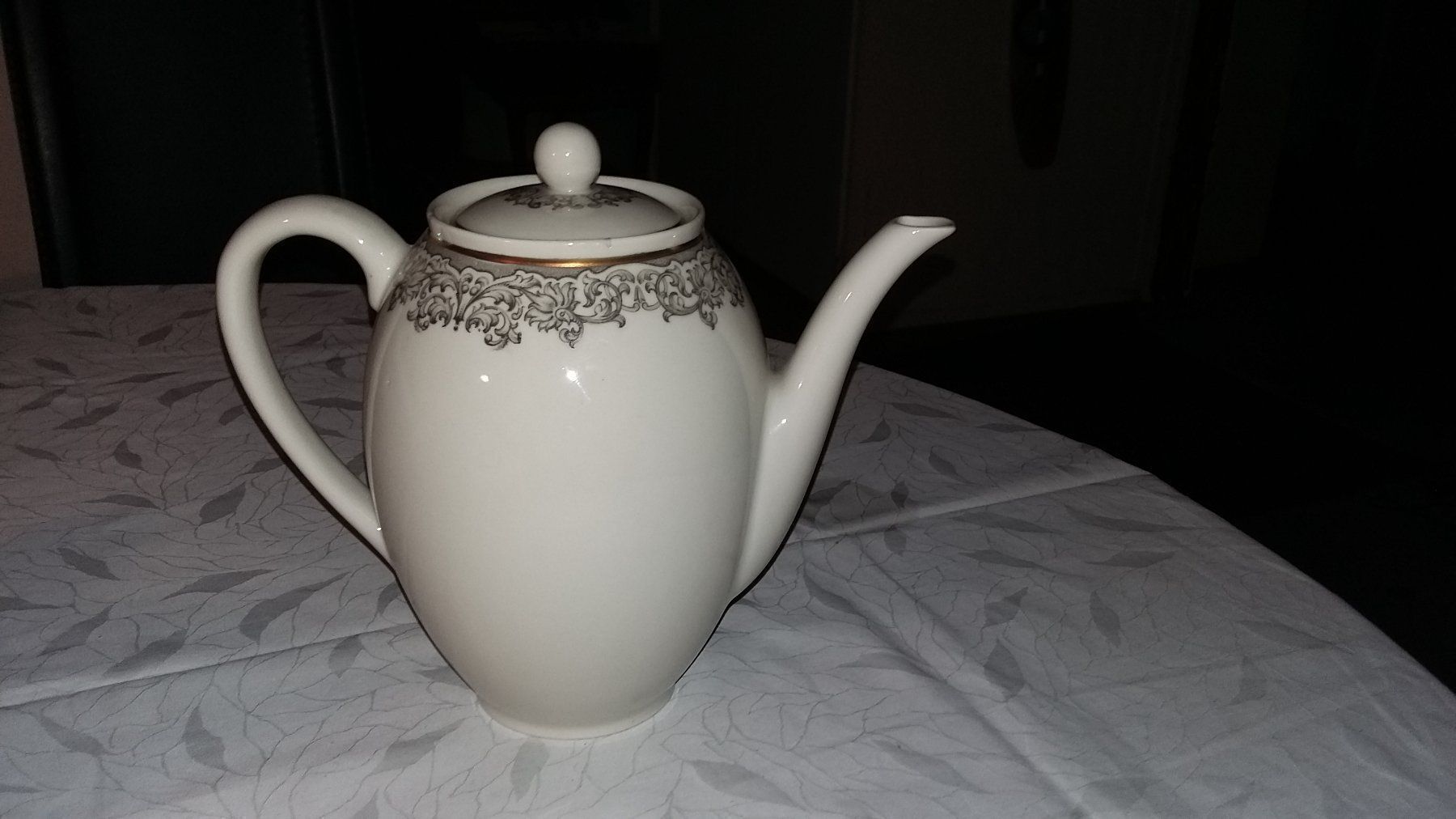 Set di piatti: 1947 Swiss Langenthal Kaffeset – Usato da Bern venduto da Imamrashed 1