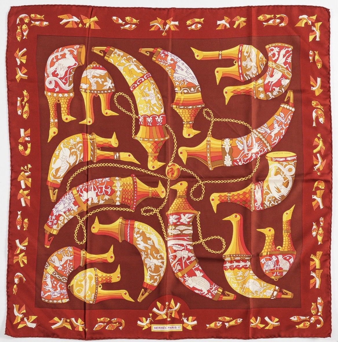 Hermès Foulards, Tücher & Schals: HERMÈS, carré en soie    – Gebraucht aus genève von champanonono