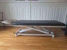 Medizinische Liege (elektrisch)