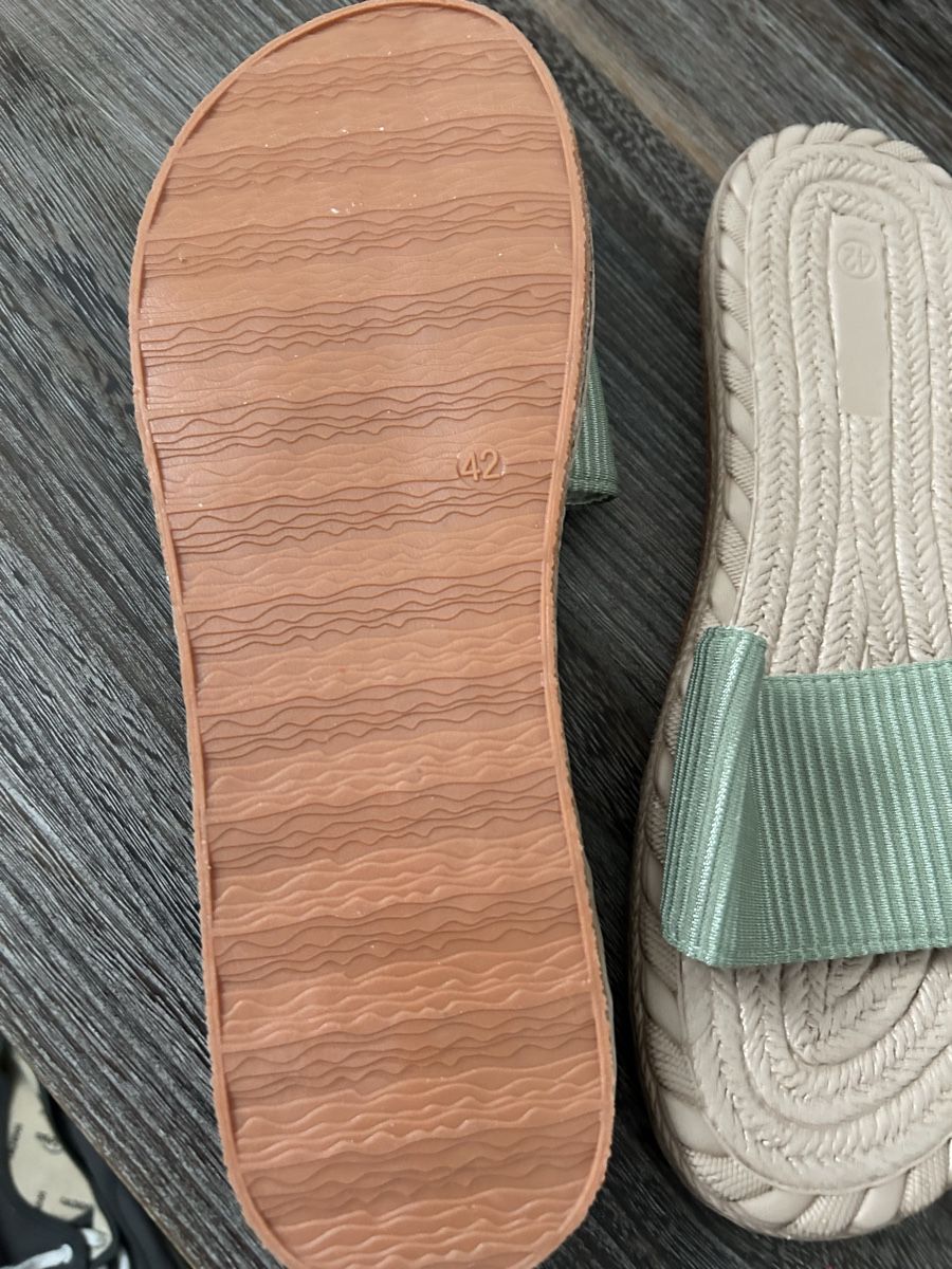 Scarpe da donna: Sommerliche, neue Pantoletten Gr.42 – Nuovo (secondo la descrizione) da Beringen venduto da Sternli650 1