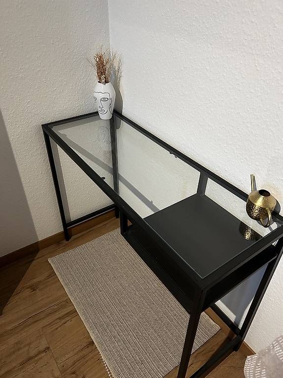 Tavoli: IKEA VITTSJÖ Tisch Schwarz – Usato da Thun venduto da Isabel_Kohler 2