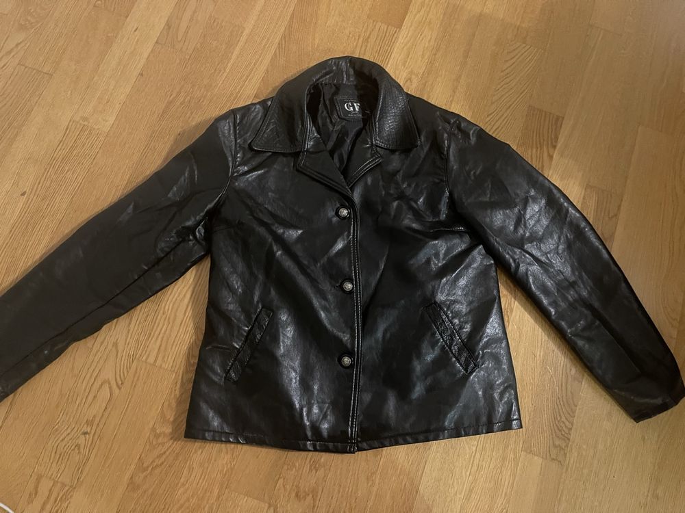 Giacche: Lederjacke GF Ferre Lederjacke schwarz Gr. S Vintage Italien – Usato da Rüschlikon venduto da Lajniii