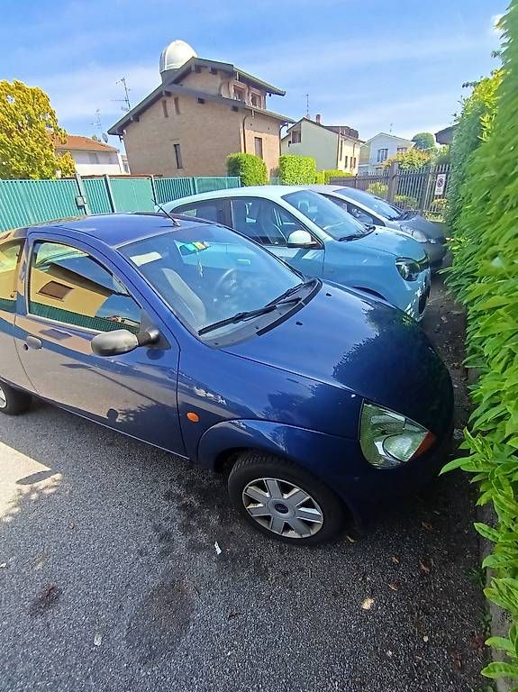 Autos: Ford – D'occasion à Genestrerio par exp_tmn7 1