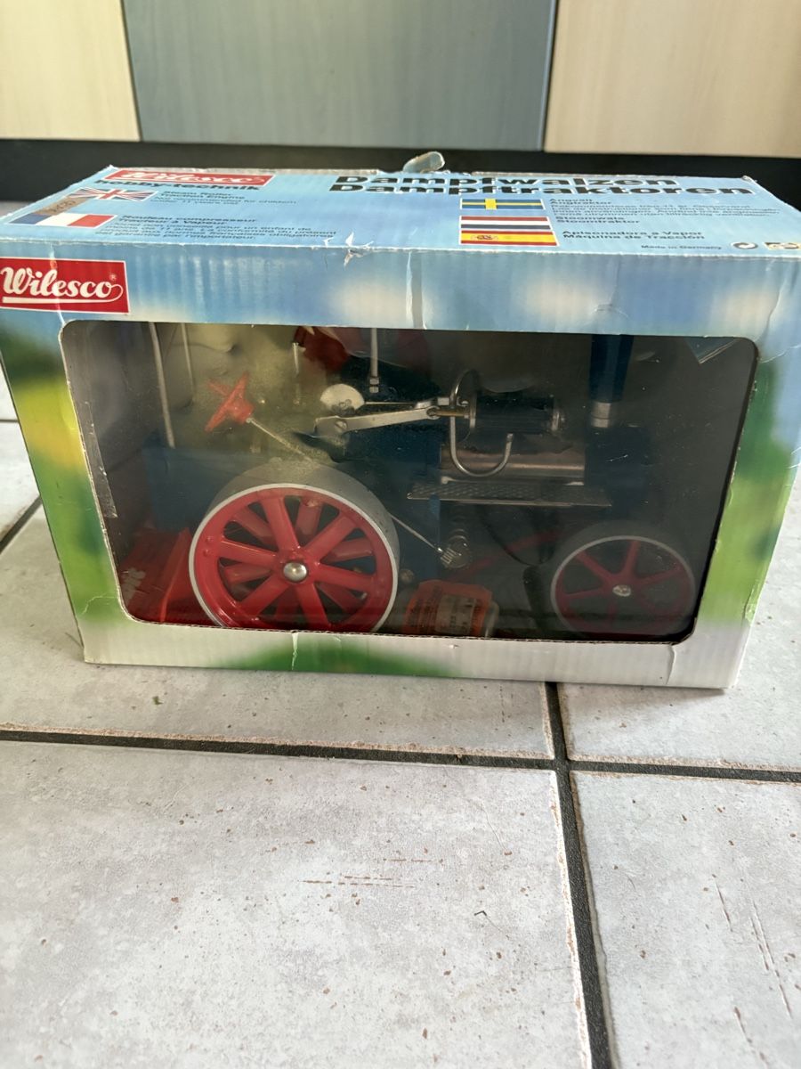 Wilesco Kit di modellismo & Modellini statici: Wilesco Dampftraktor  – Usato da Reichenbach im Kandertal venduto da rue_88nv