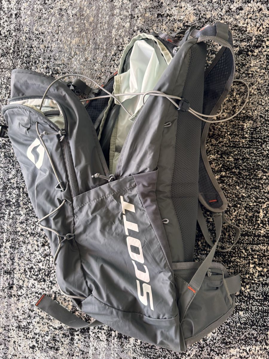 Scott Sacs à dos: Scott Rucksack, grau – D'occasion à Beckenried par BaMe84 2