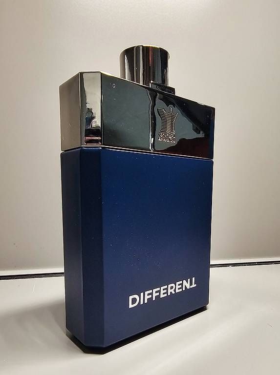Parfum & Eau de Toilette: Arabian Oud - Different – Neu (gemäss Beschreibung) aus Ebikon von -Calzi- 3