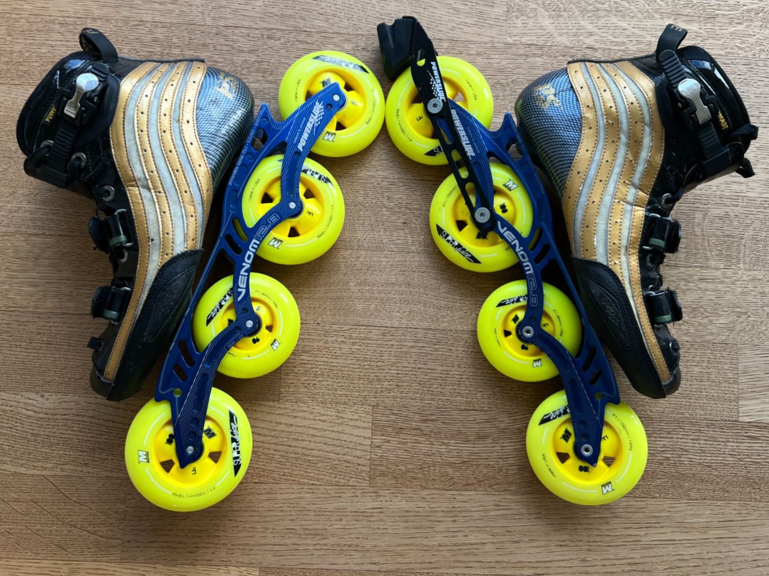 Pattini in linea & Pattini a rotelle: Inline Skates, Powerslide, Gr 44, inkl. Protektoren & Rollen – Usato da Uster venduto da Lea_ZH