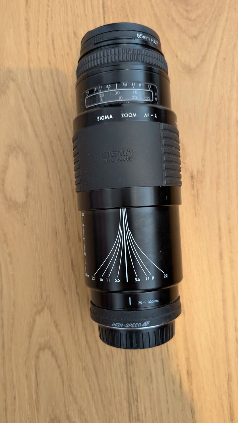 Konica Kamera: Konica Minolta Digitalkamera mit Sony Blitz 📸 – Gebraucht aus Eschenbach LU von Cloclo 2