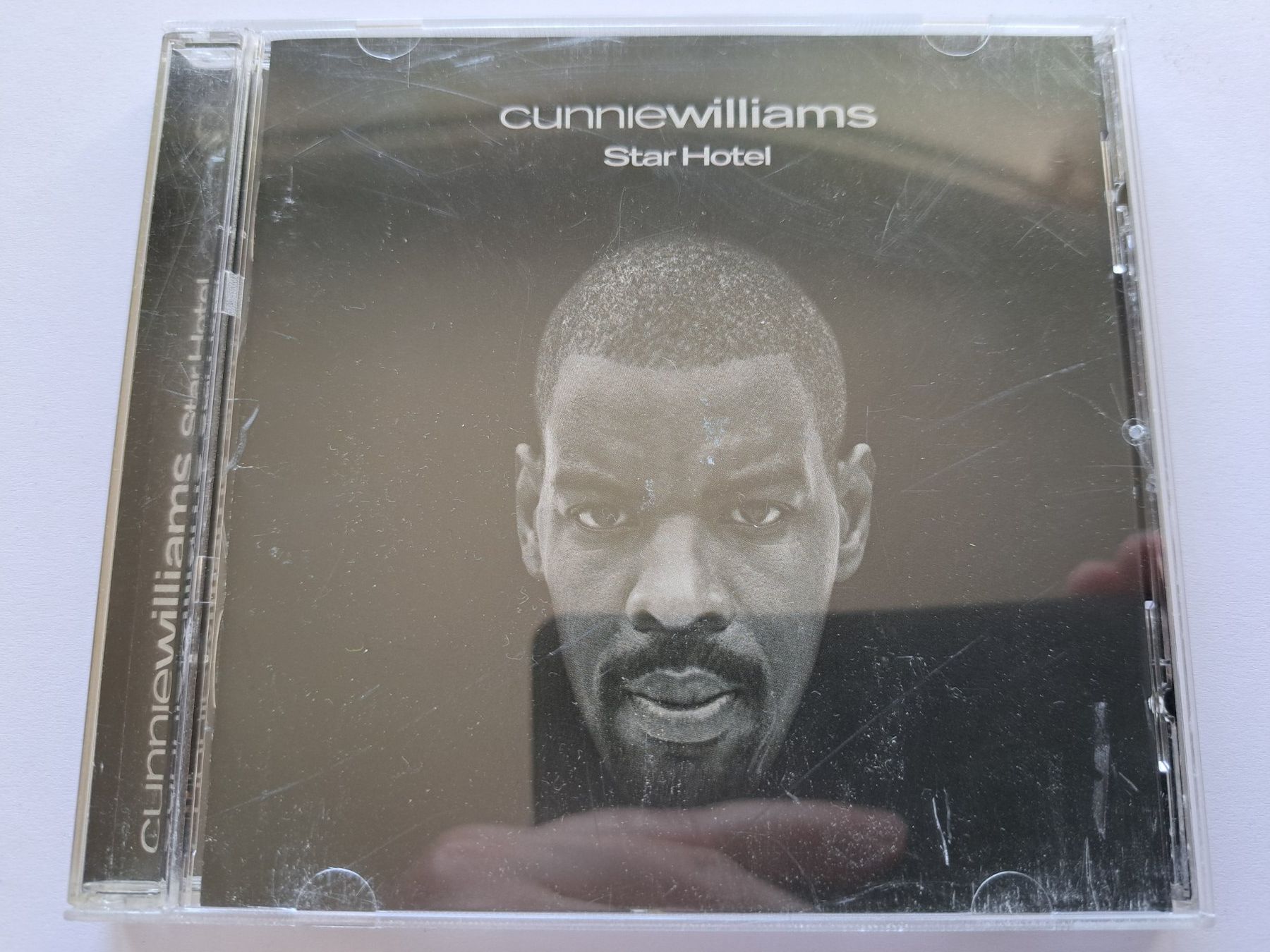 CD: Cd Cunnie Williams - Star Hotel – Usato da Pully venduto da bro_n52j