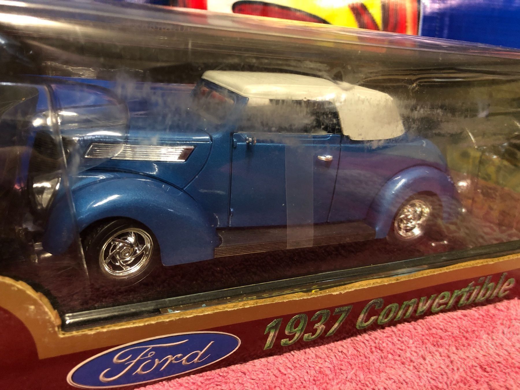Yat Ming Voitures modèles: Ford 1937 hot rod v8 Cabrio Oldtimer – Neuf (Voir description) à Reinach AG par rares75