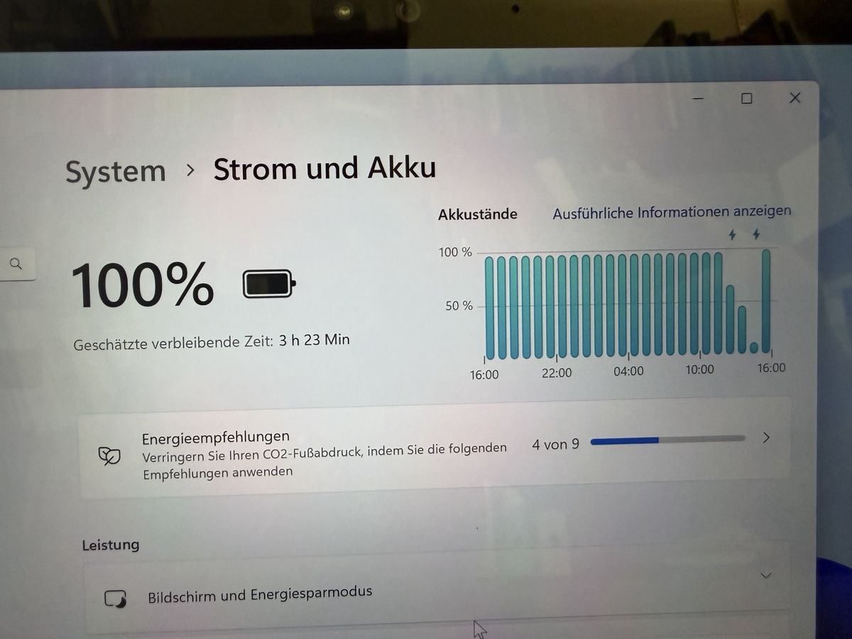 Microsoft Tablet PC: Microsoft Surface Pro 4, Intel i5, 8GB RAM, Top Zustand! – Usato da Zürich venduto da Zvijerka 2