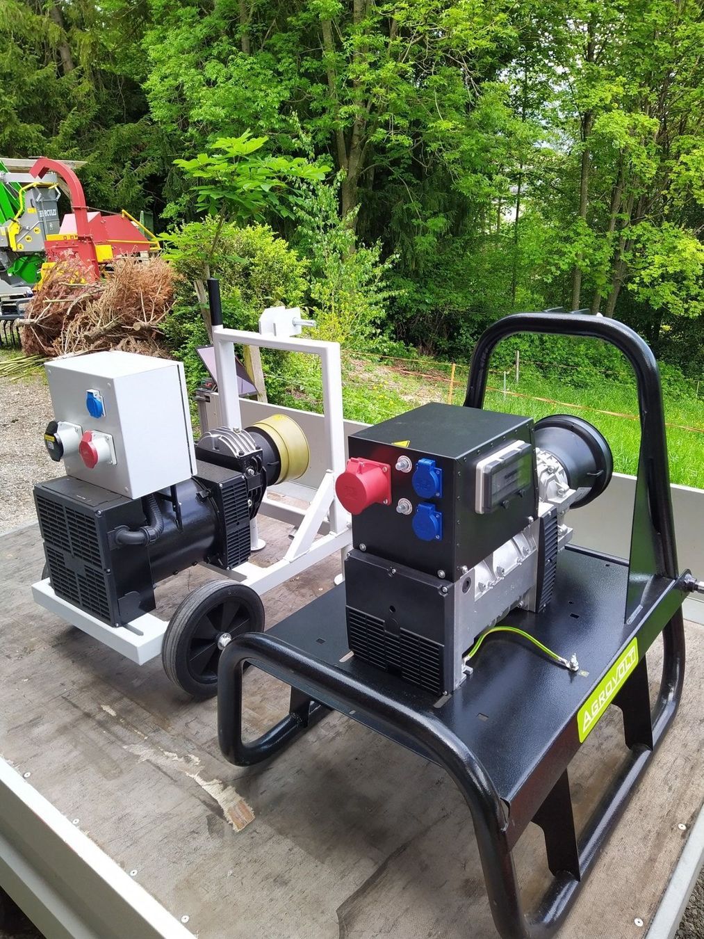 Generatori di corrente: Zapfwellengenerator 18 KVA mit AVR – Nuovo e nell'imballaggio originale da Kastanienbaum venduto da acapulco 5
