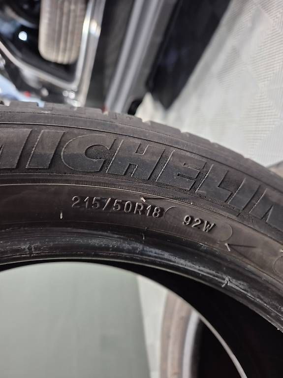 Pneus & Kompletträder: Pneus été 215 50 R18 Michelin – Gebraucht aus Bussigny von NoLimiit 4