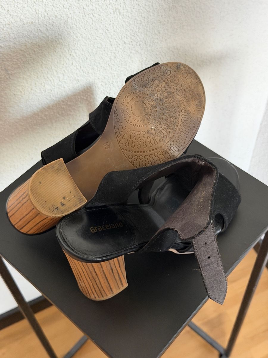 Scarpe da donna: Sommer-Sandalen – Usato da Niederuzwil venduto da Lisascloset 5