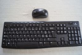 Computer-Tastatur, mit Maus und Kabelfrei