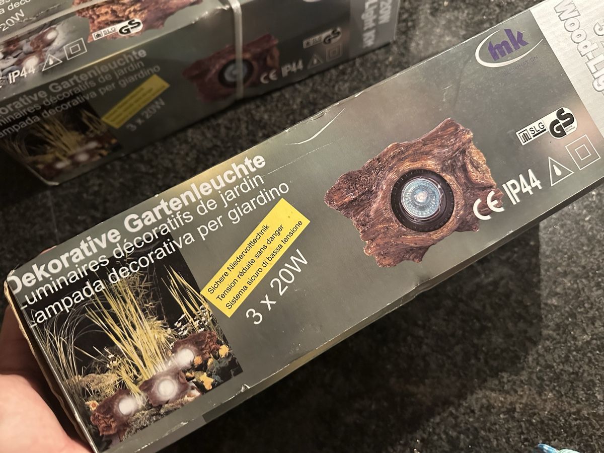 Lampen: Gartenleuchte Holz-Optik 3x20W – Gebraucht aus Sirnach von Robine1991 1