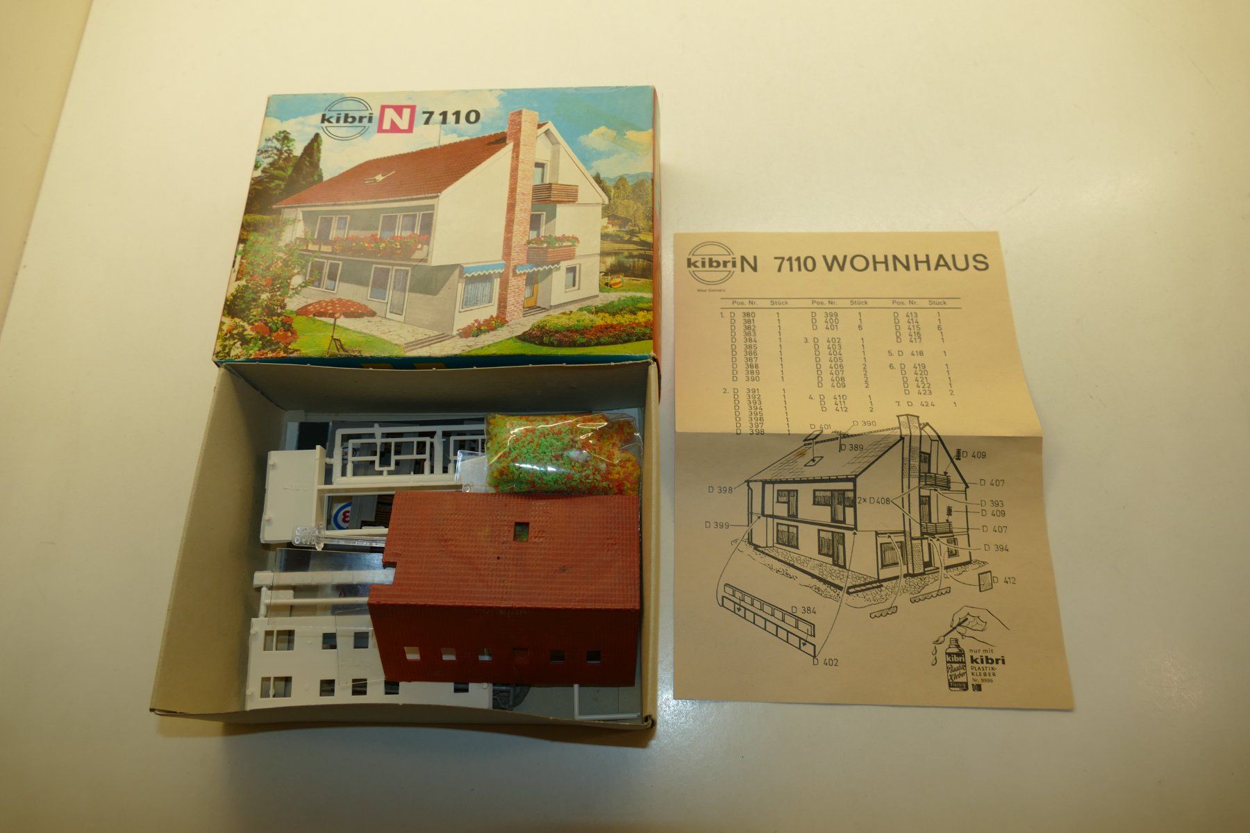 Kibri Trains électriques: Kibri N: Wohnhaus – Neuf avec emballage d'origine à Niederhasli par rail-duerst 1