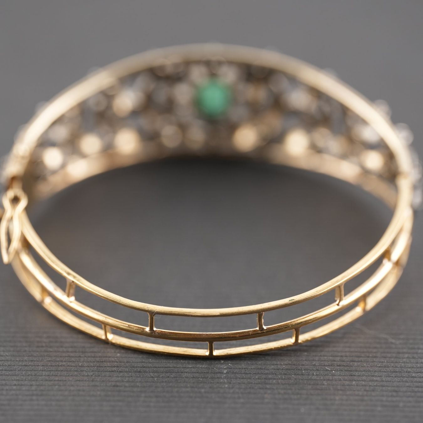 Bracelets: Antiker Armreif – D'occasion à Basel par Edelmetallhaus.com 2