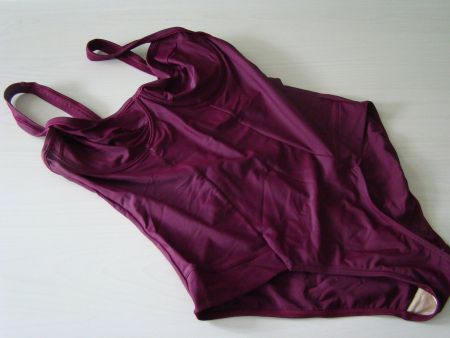 Badeanzug, Badekleid bordeauxrot, Gr. 44 Cup C, La Redoute