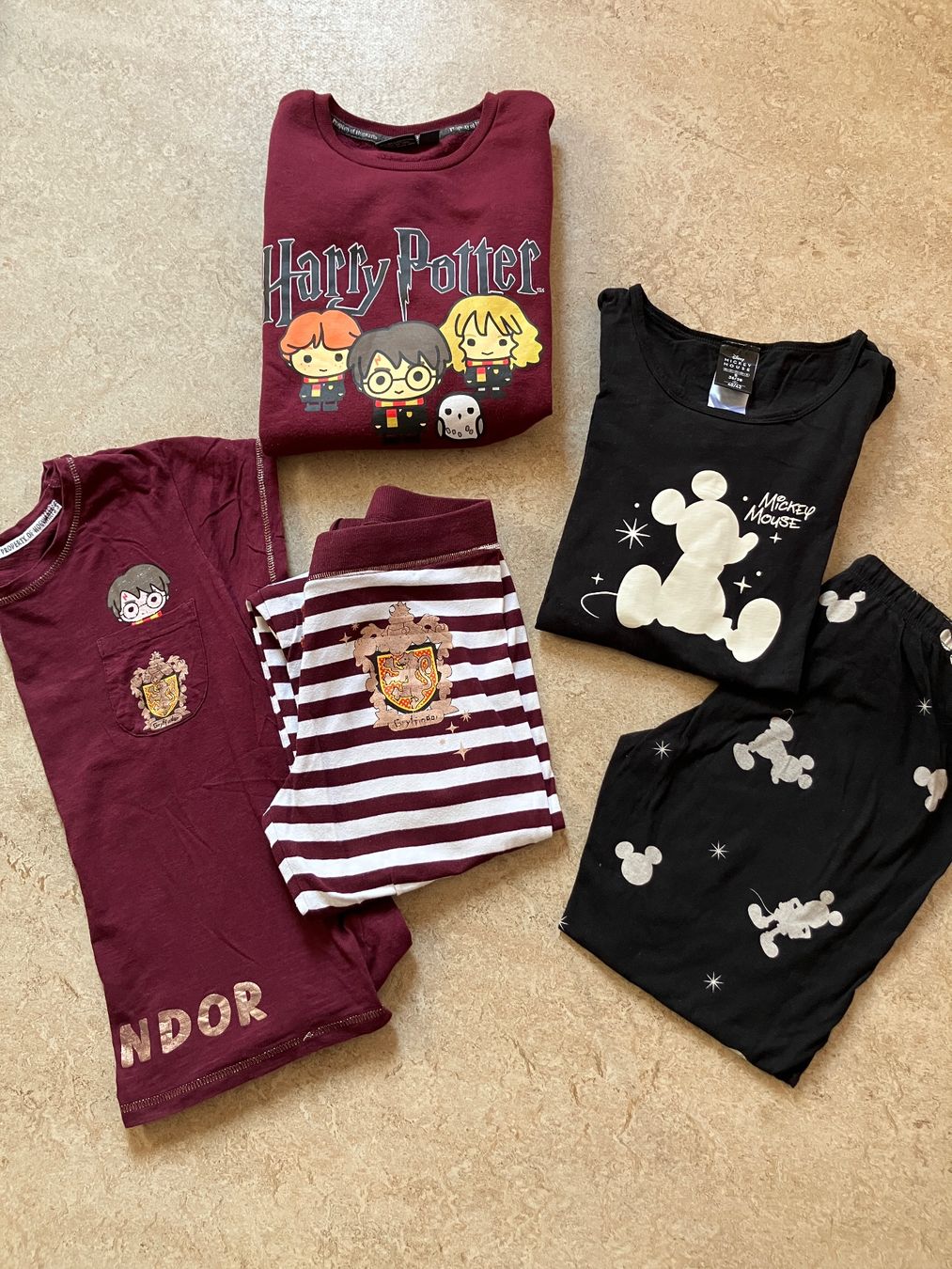 Disney Pigiama & Simili: Kinder-Pyjama Set, Harry Potter & Mickey Mouse – Usato da Ernetschwil venduto da Airboom