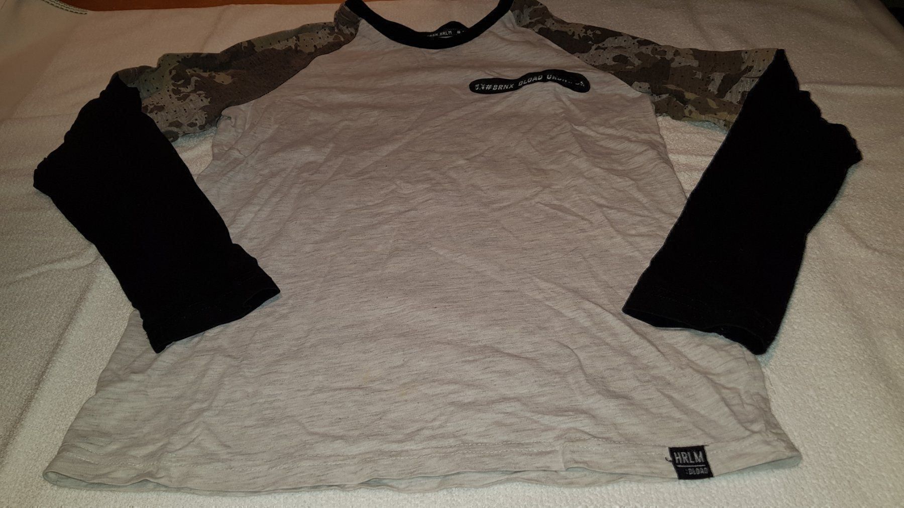 Pullover & Sweatshirts: spezielles Langarmshirt Gr. 146/152 – Gebraucht aus Trimbach von Isis5