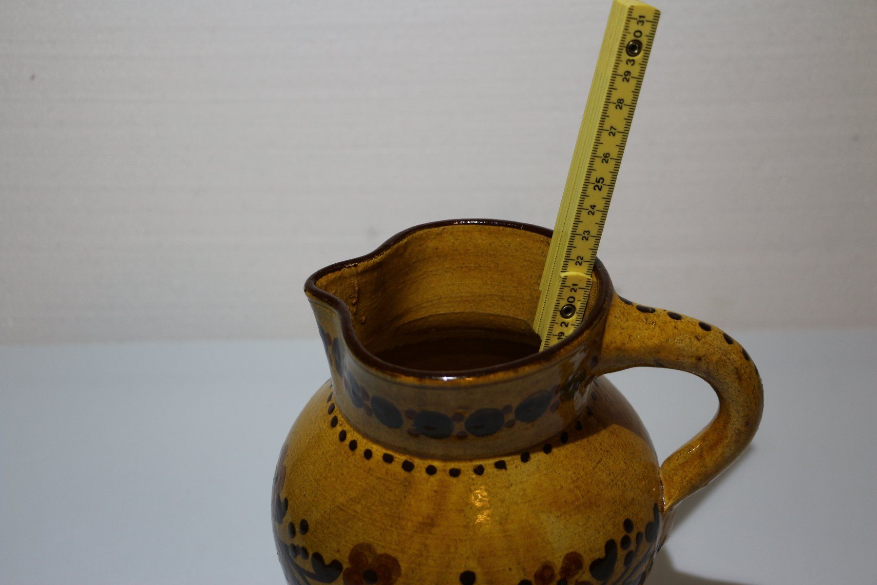 Caraffe: Nostalgischer Keramik Krug – Usato da Corminboeuf venduto da antikerverkauf 1