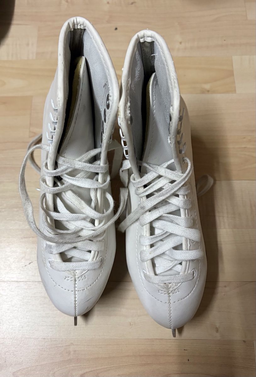 Pattini da ghiaccio: Mädchenschlittschuhe Grösse 36 – Usato da Granges-Paccot venduto da LWaeber 2
